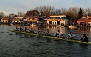 W1 rowing past Boathouse island on the final day of Torpids