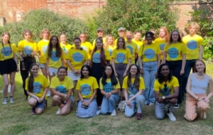 Oxford Summer Open Days 2025 - Univ's student ambassadors with School's Liaison and Access Officer, Savannah Phillips